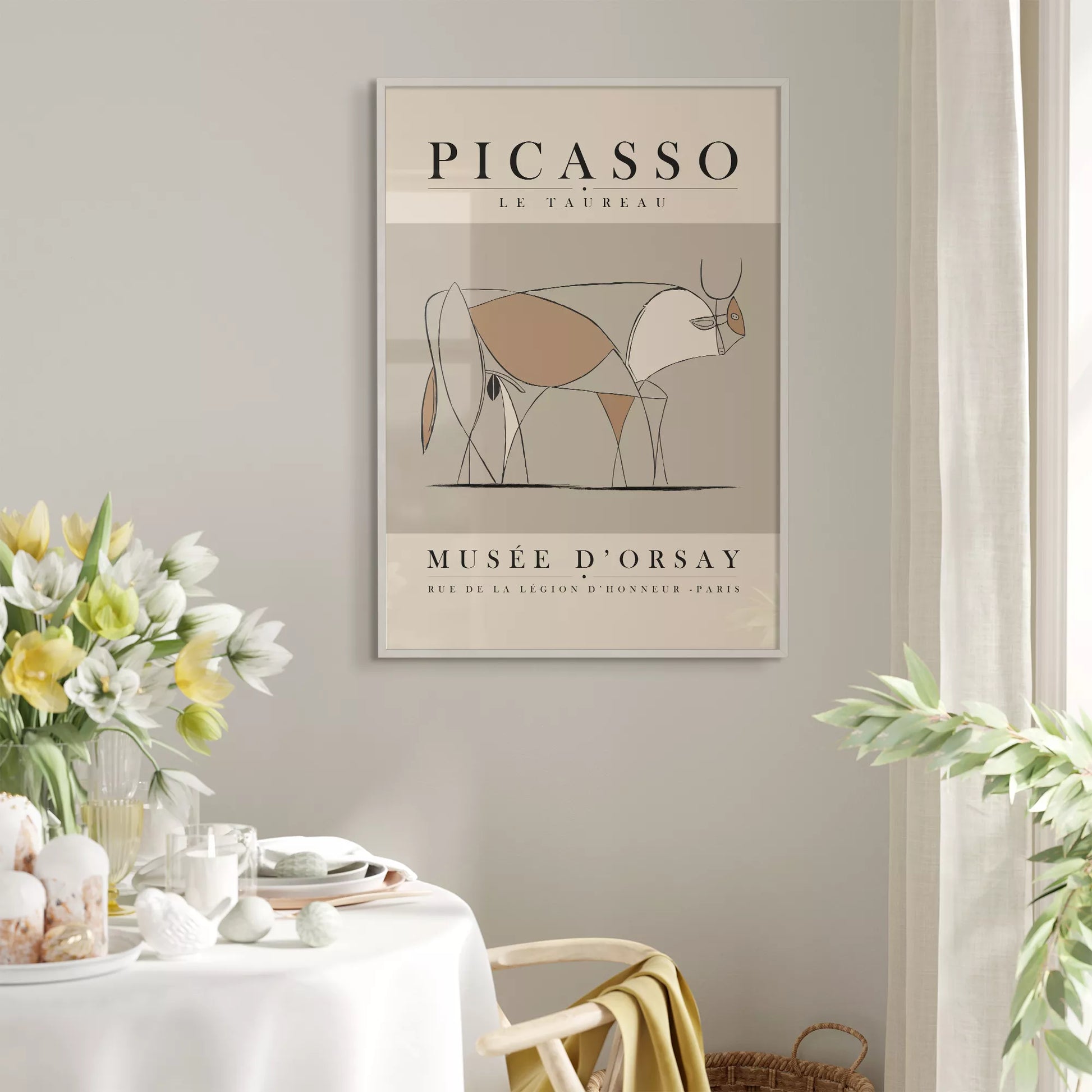 ピカソの牛のミニマリストライン画、グレーとベージュの色調