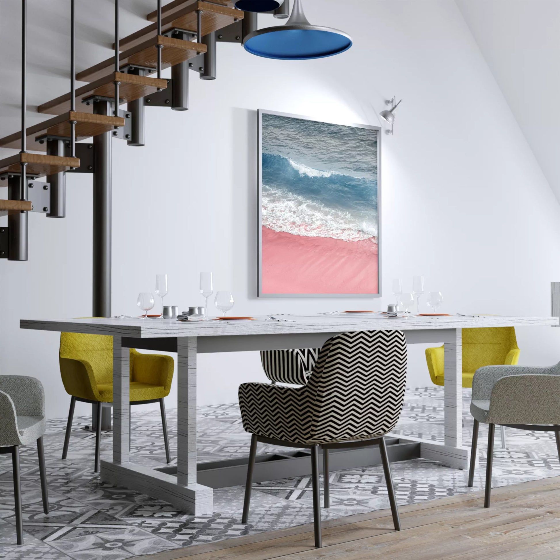 ピンクの砂浜と青い波が織りなす癒しのビーチアート