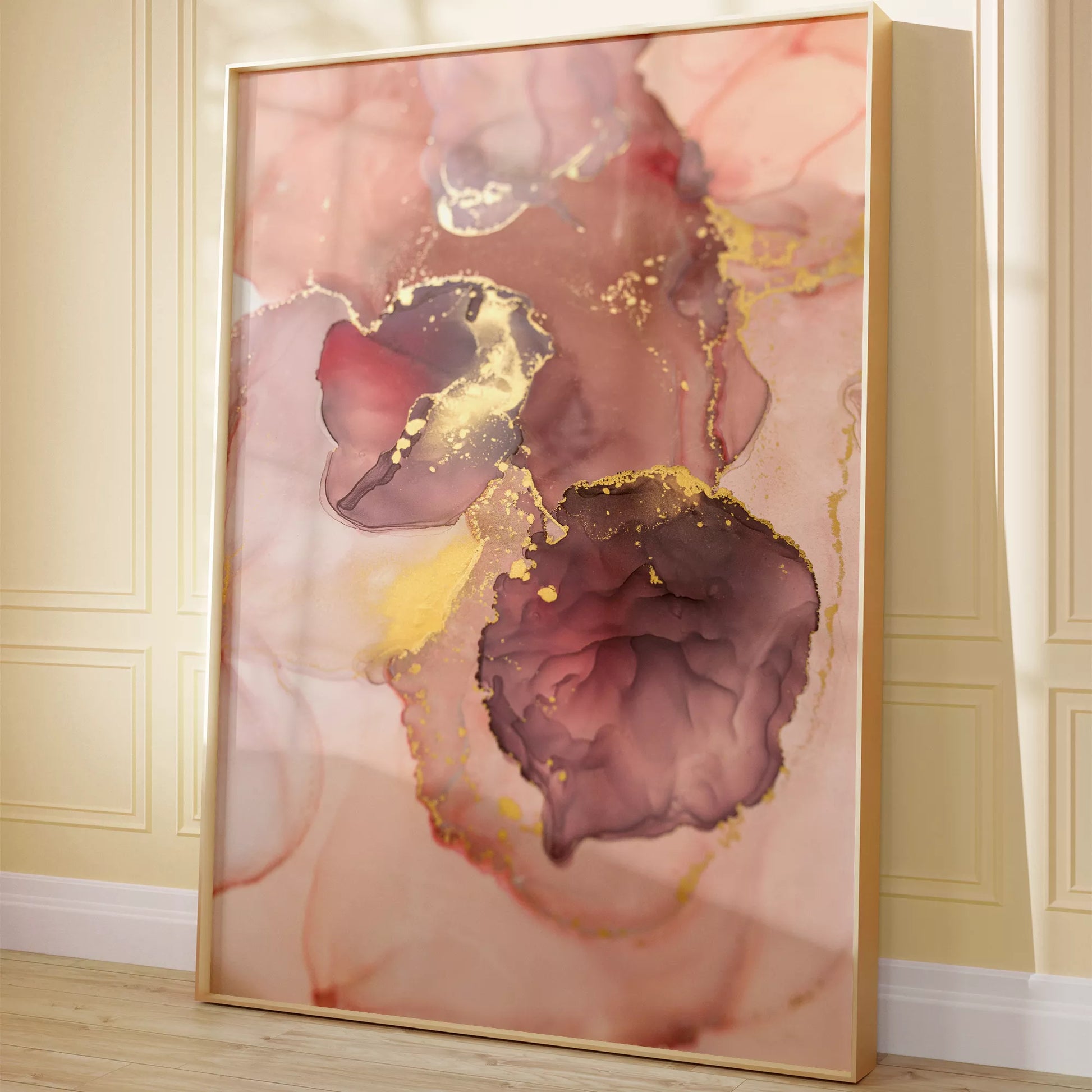 ピンク色と金箔の大理石風アートプリント、モダンな抽象画