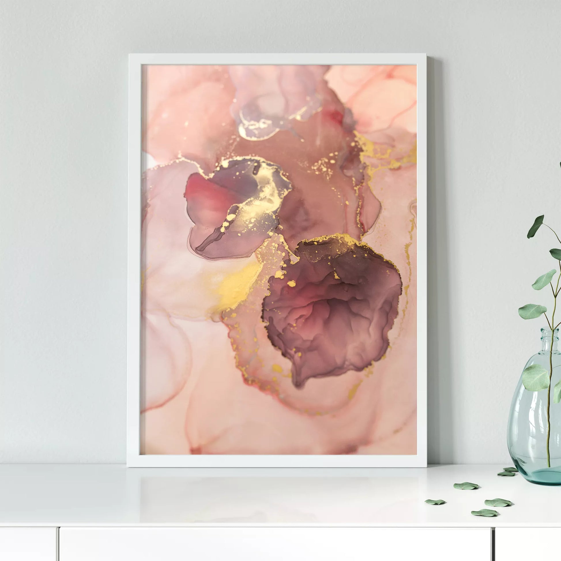 ピンク色と金箔の大理石風アートプリント、モダンな抽象画
