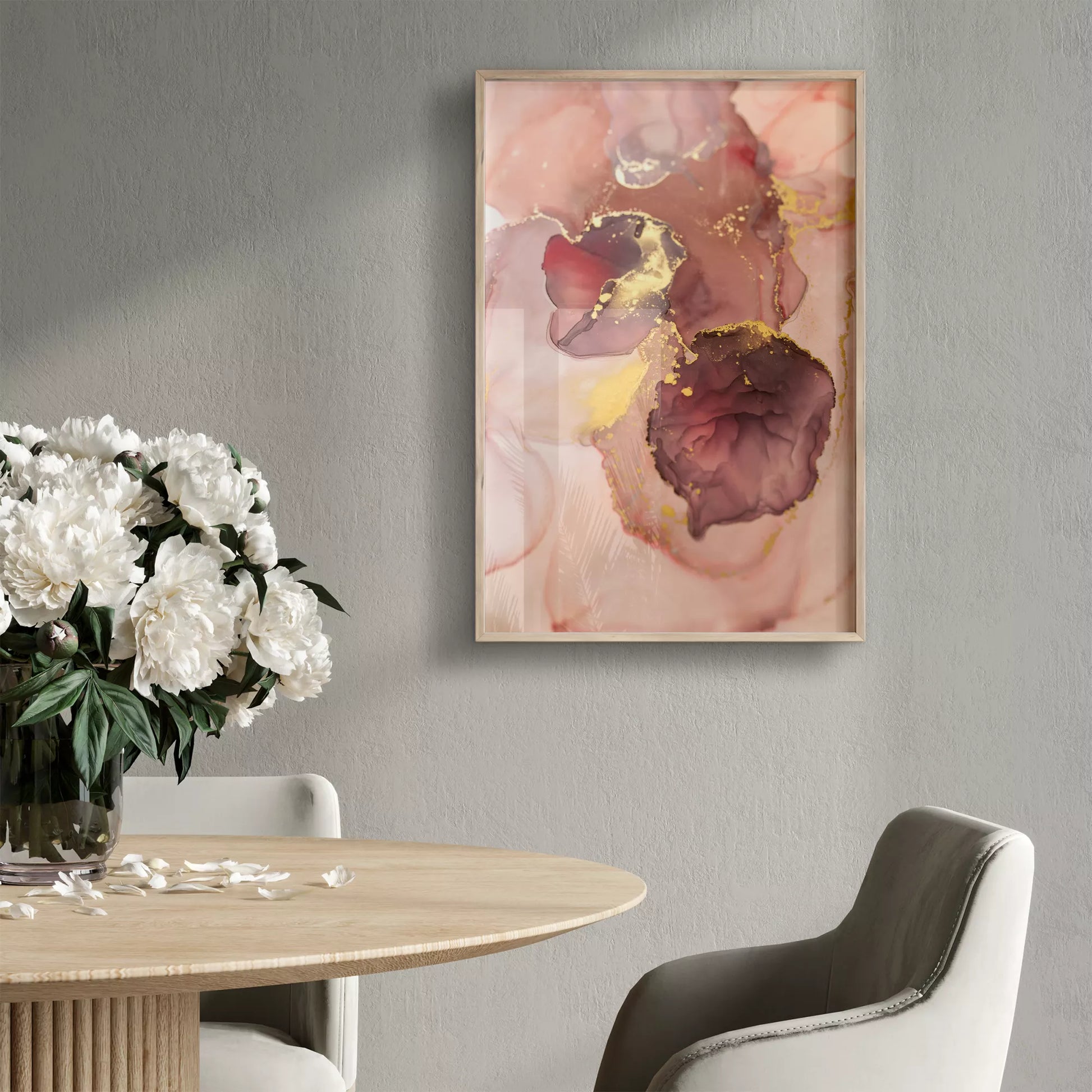 ピンク色と金箔の大理石風アートプリント、モダンな抽象画