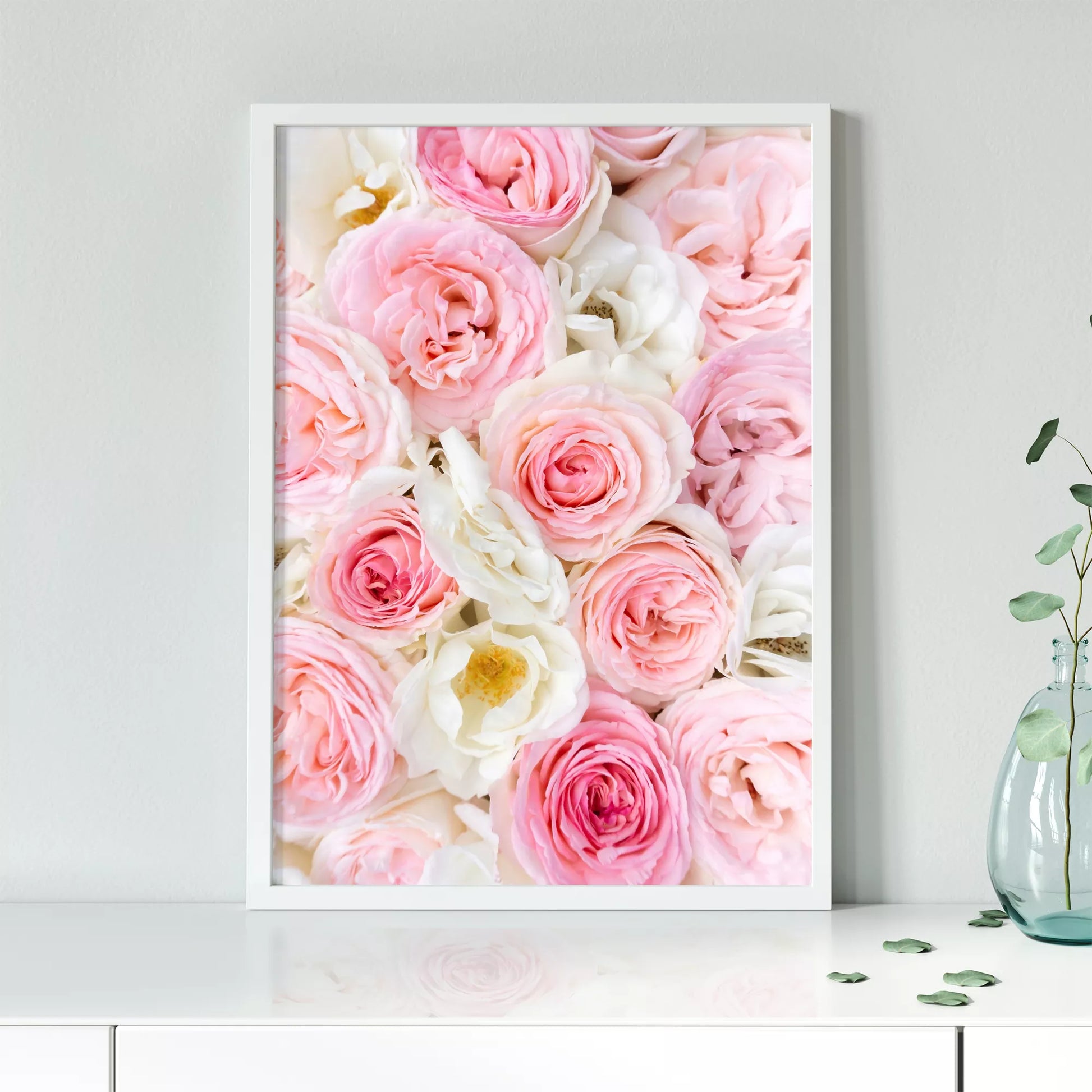優雅なピンクと白のバラの花束アートポスター、インテリア装飾用