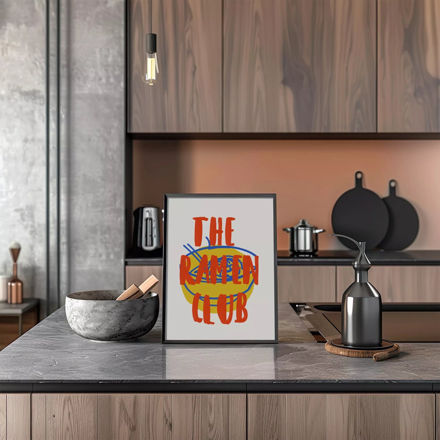 黄色いラーメン丼とオレンジ色の文字で描かれたモダンなポップアート