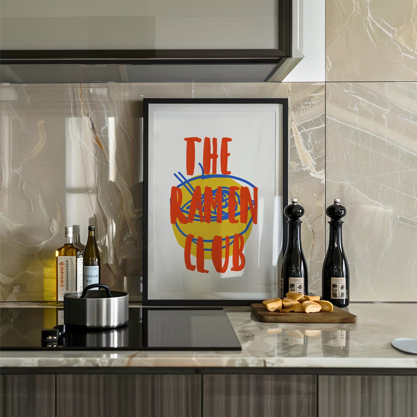 黄色いラーメン丼とオレンジ色の文字で描かれたモダンなポップアート