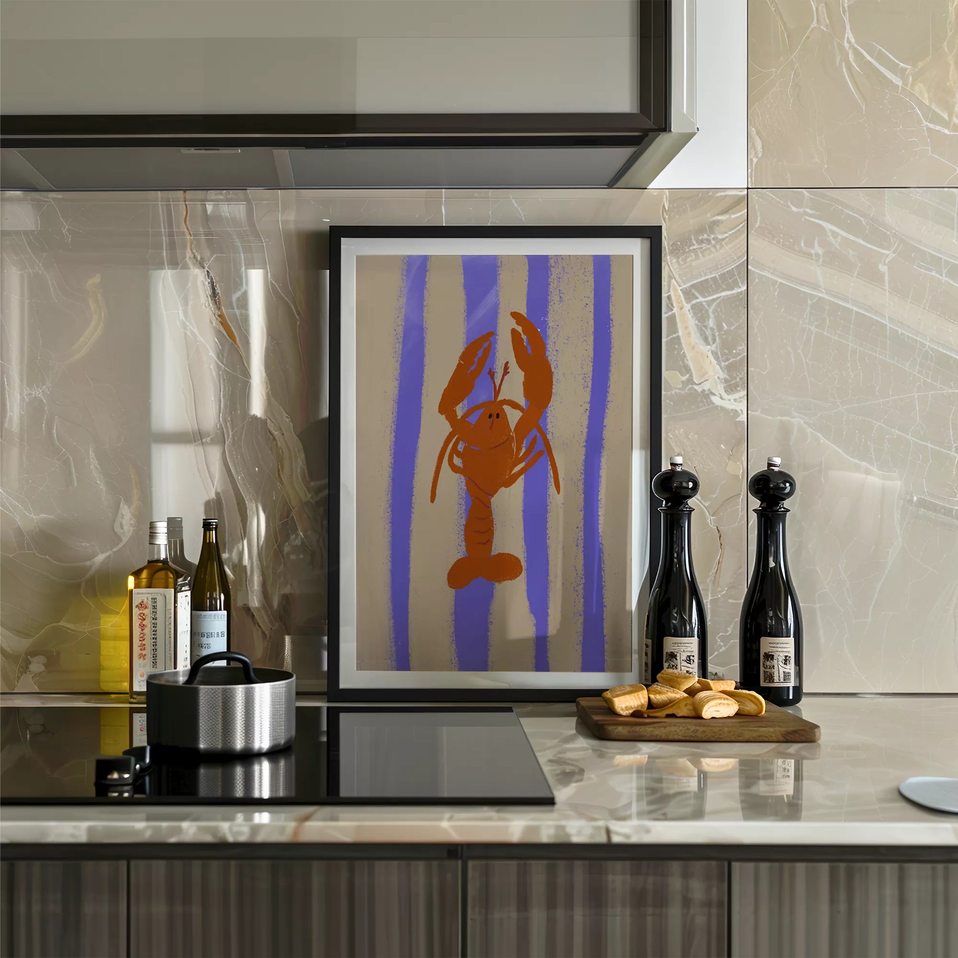 紫のストライプ背景に赤いロブスターのレトロなイラストアート