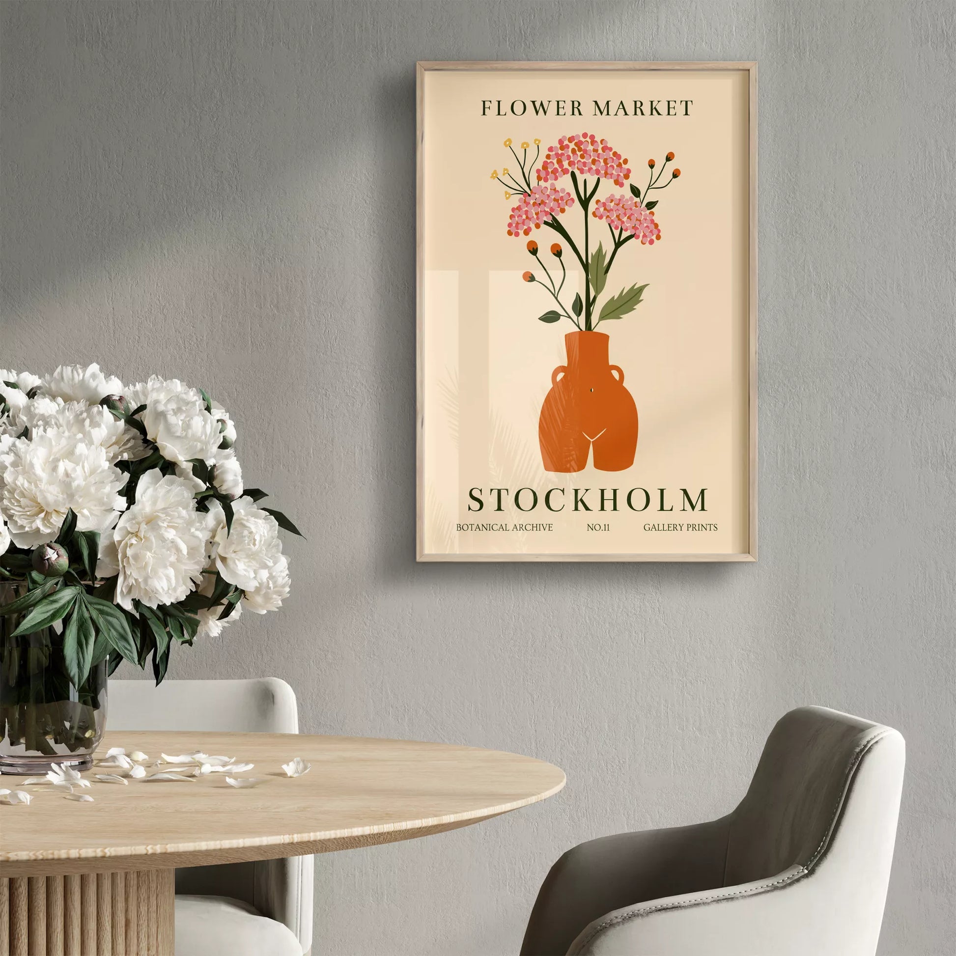 北欧風フラワーマーケットのボタニカルアートポスター、テラコッタ色の花瓶に活けたピンクの花