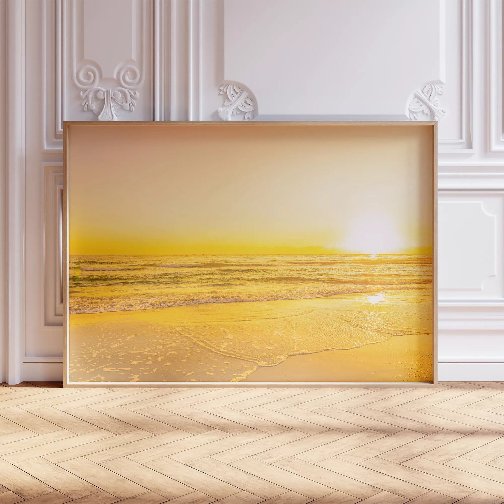 朝日が輝くゴールドイエローのビーチアートポスター