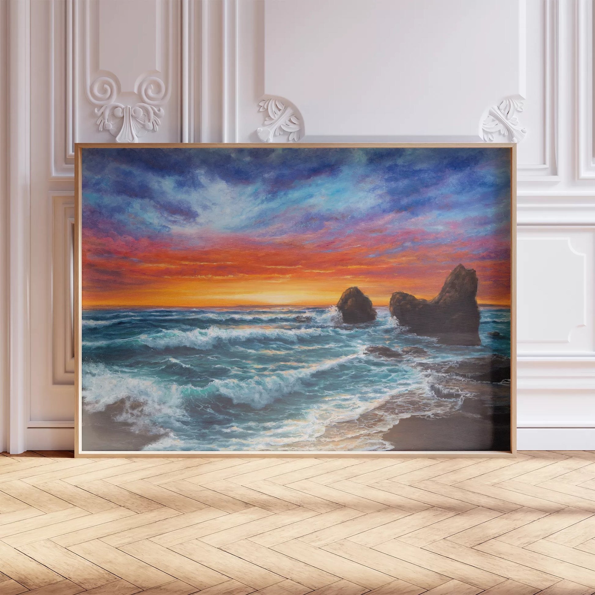 夕焼けの空と荒波が打ち寄せる海岸の風景画