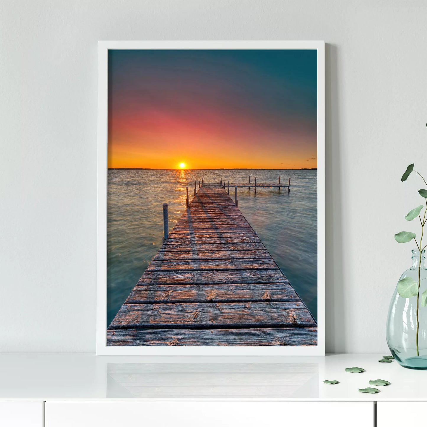 夕日が映える桟橋と海の風景アートプリント