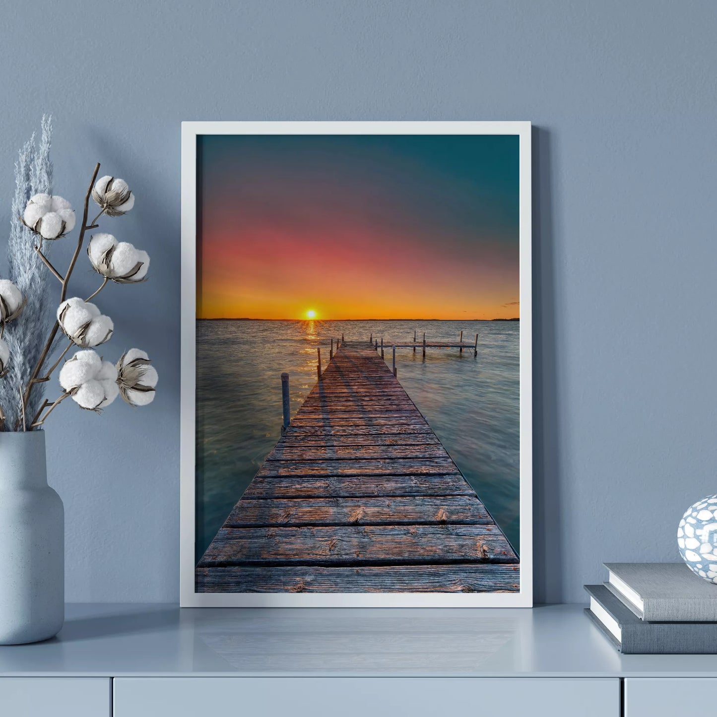 夕日が映える桟橋と海の風景アートプリント