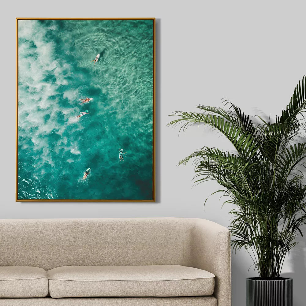 南国ビーチ、クラシックカー、エメラルド色の海の3枚組アートポスター