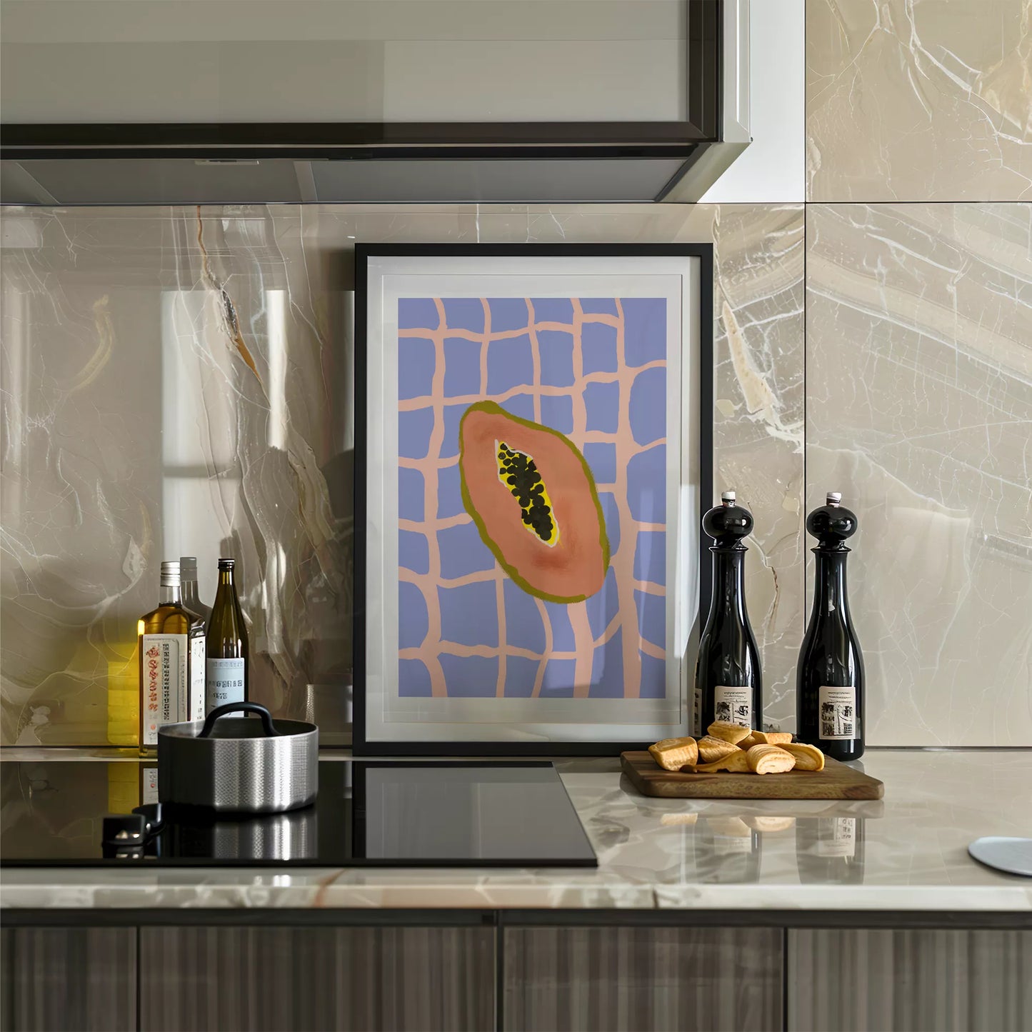 パステルカラーの格子柄背景にパパイヤのミニマルアートイラスト