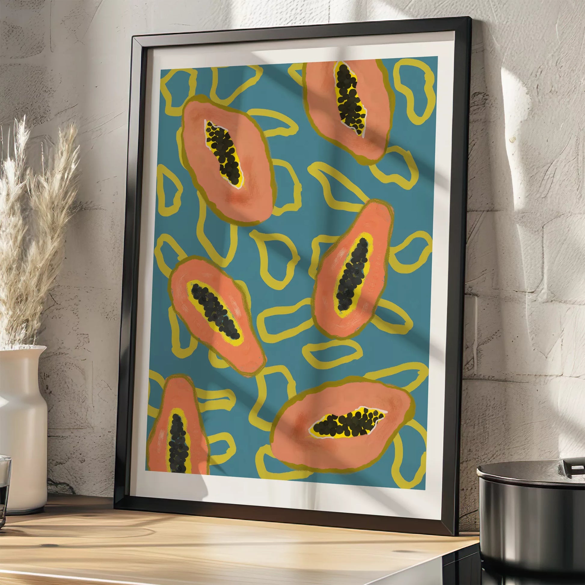 ターコイズブルーの背景にパパイヤのモダンアートパターン