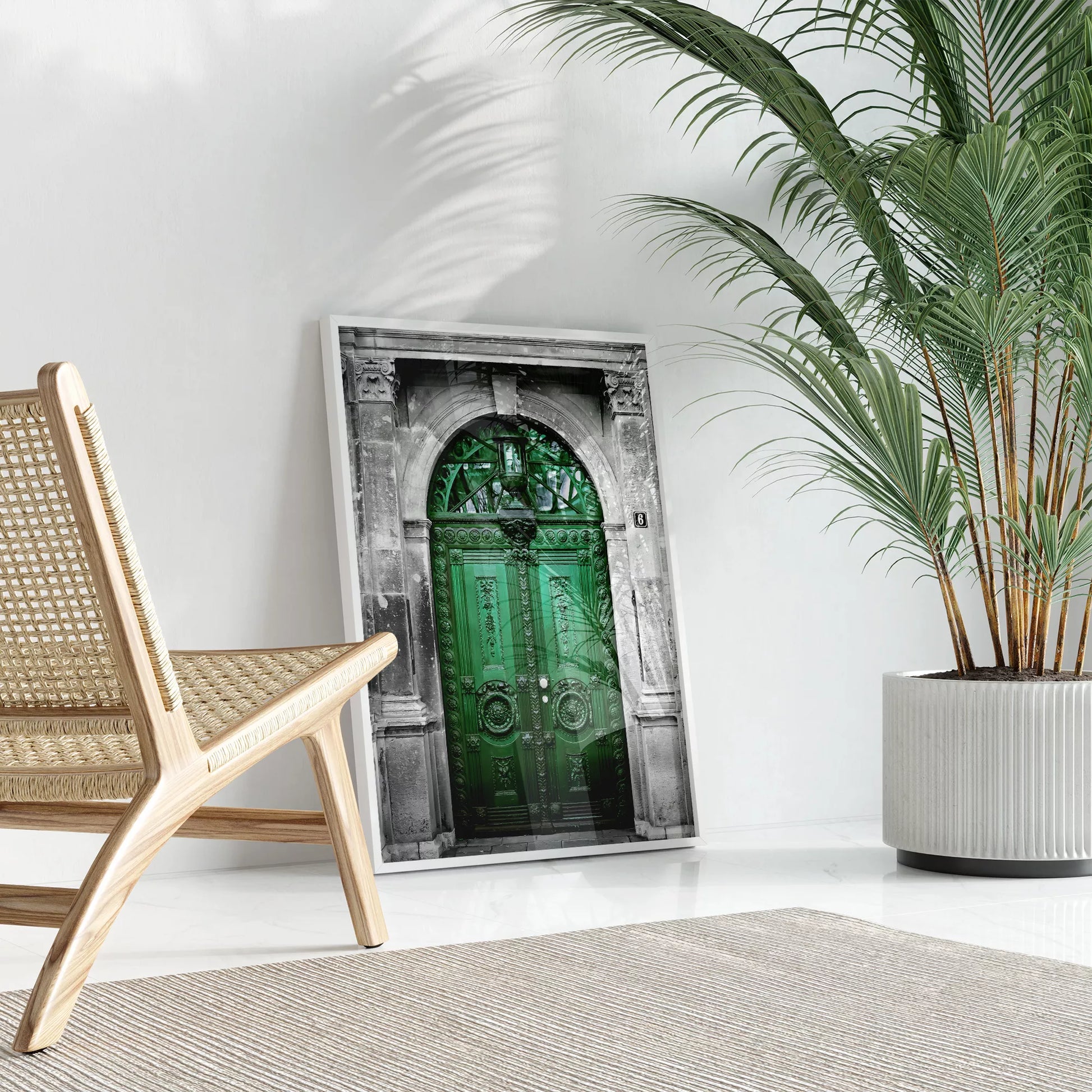 緑の装飾的なアンティークドア、石造りの門構え、ヨーロピアンクラシック建築