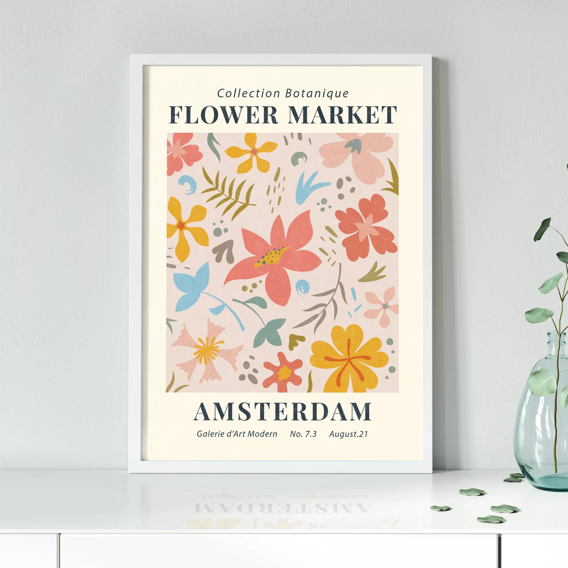 マーガレットの花束が黄色い花瓶に生けられたレトロなポスターデザイン