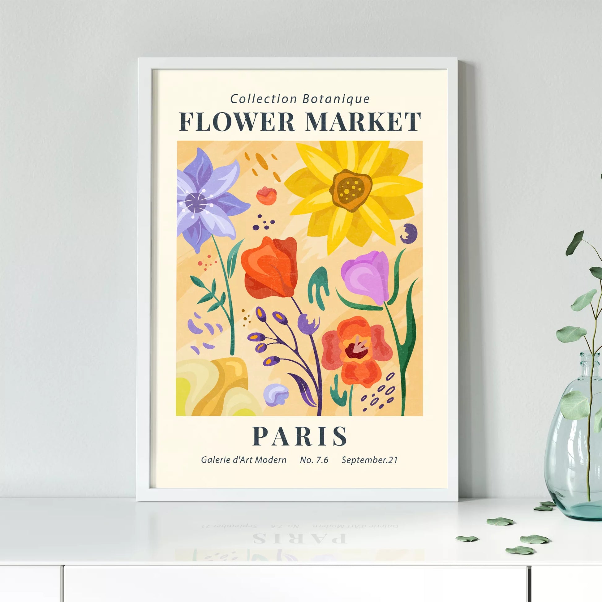 ピンク背景に黄色い花瓶のマーガレットの花束アートポスター