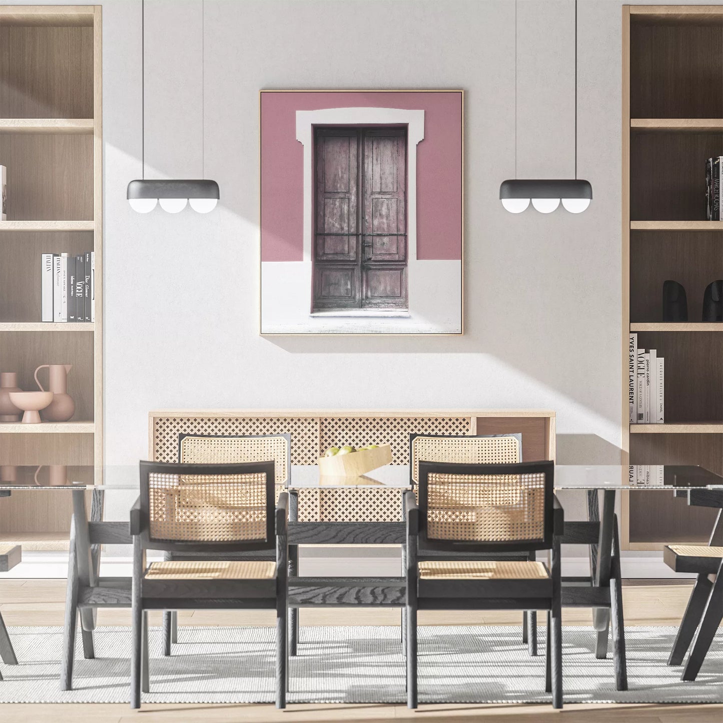 ピンク色の壁に映える木製アンティークドアのアートプリント