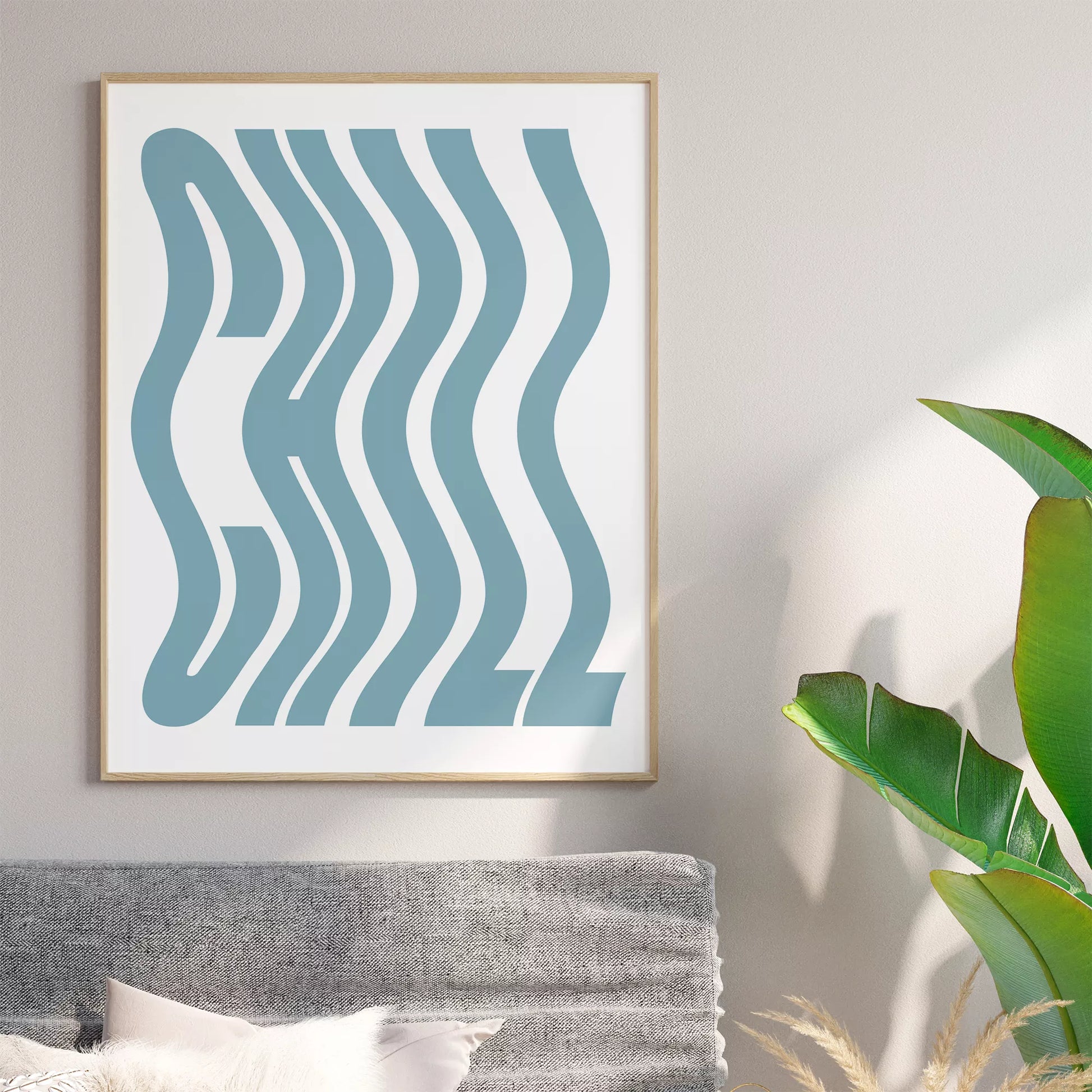 モダンな曲線アートプリント、ティールブルーのウェーブデザイン、白地にミニマルな波状パターン