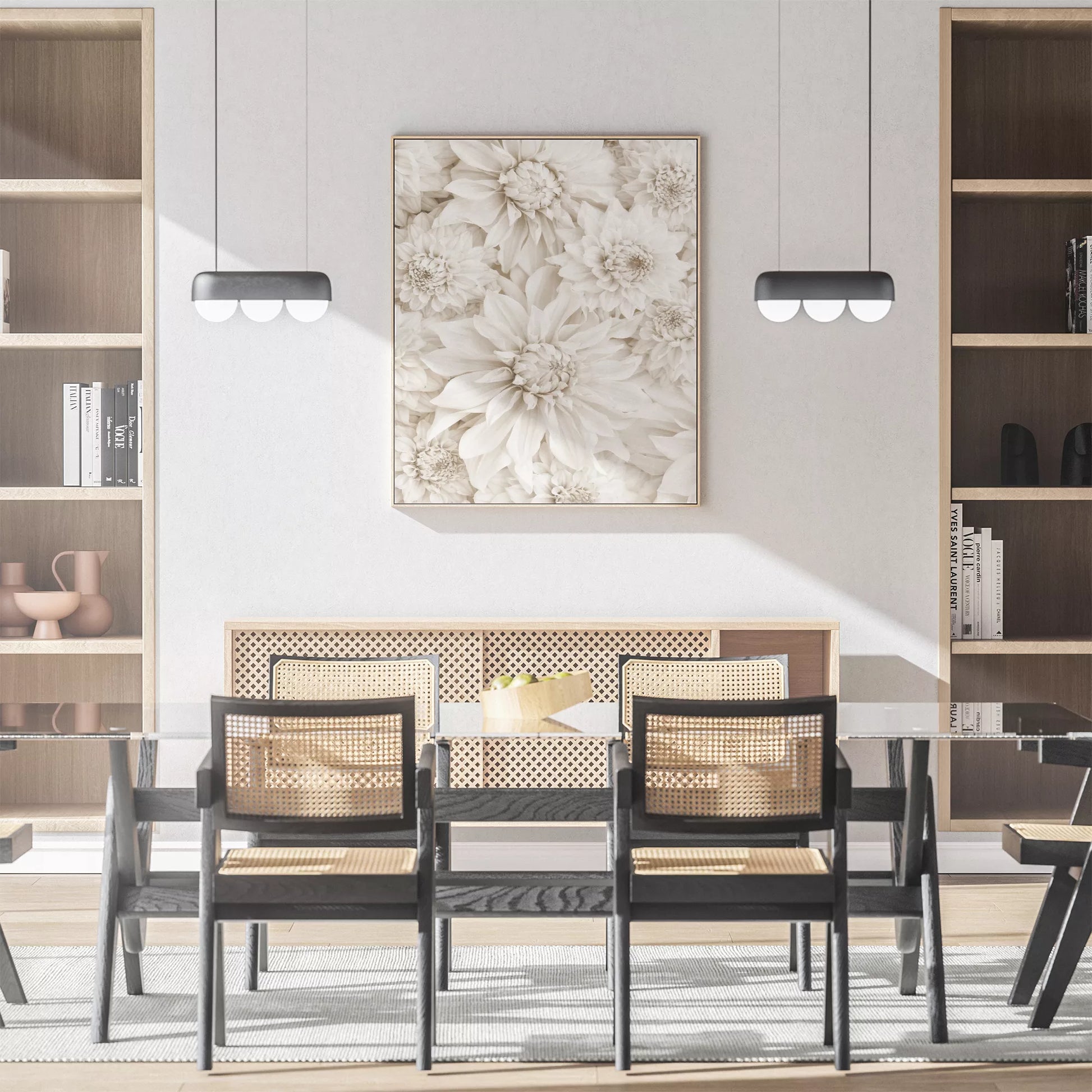 純白のダリアの花々が織りなす優雅なボタニカルアート