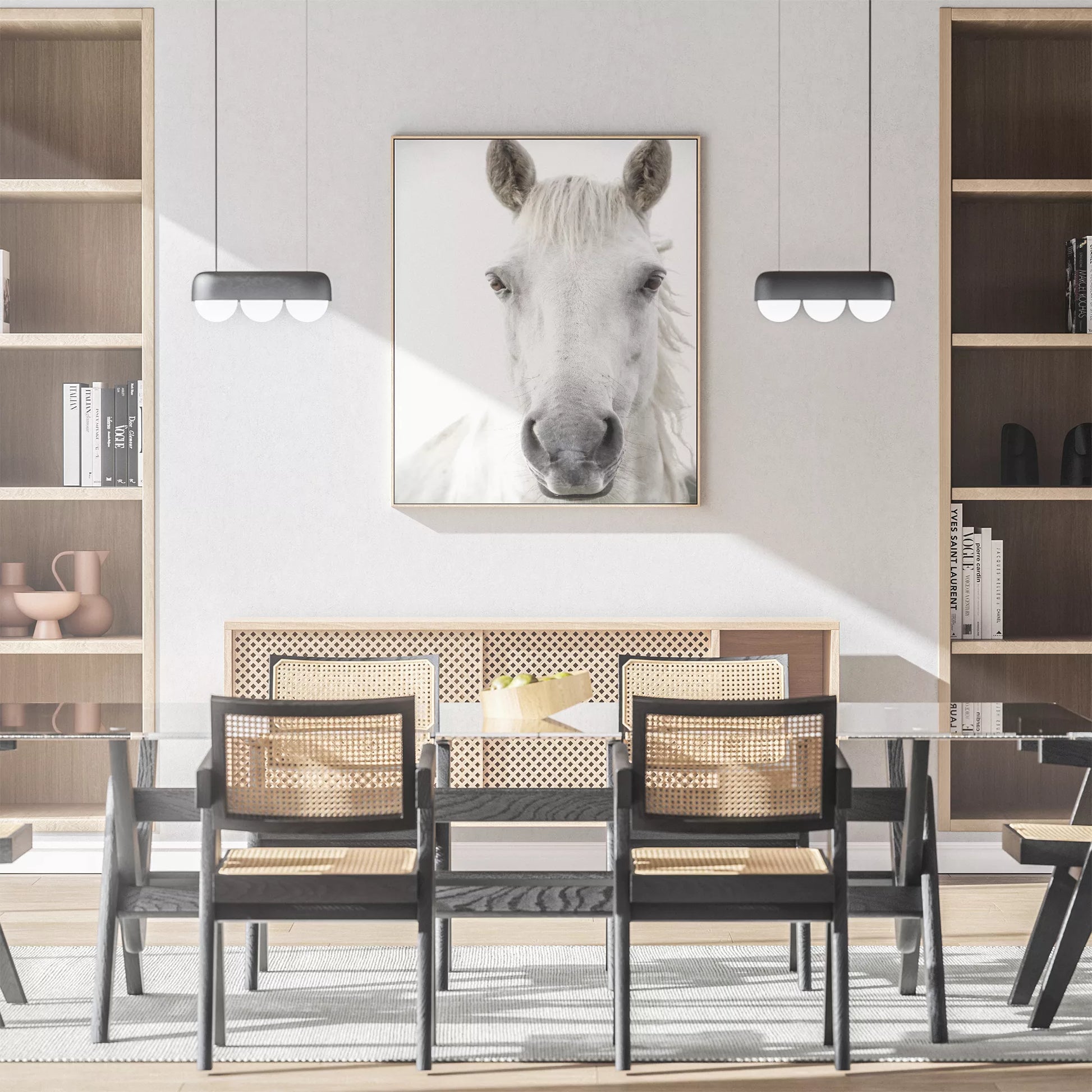 白馬の横顔のミニマリストアートプリント、モノクロ写真風