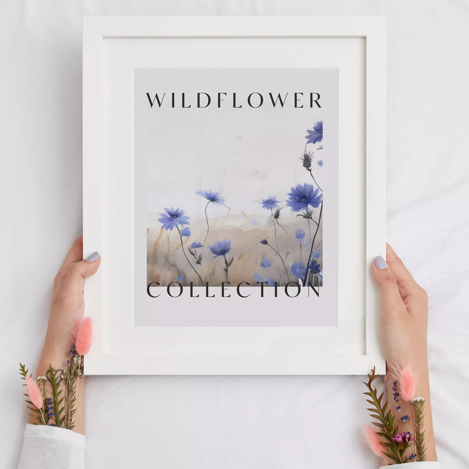 青い野花のボタニカルアートポスター、タイポグラフィーデザイン