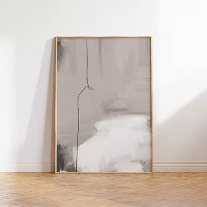 淡いベージュと白の色面に細い黒ラインを重ねた中央の抽象画