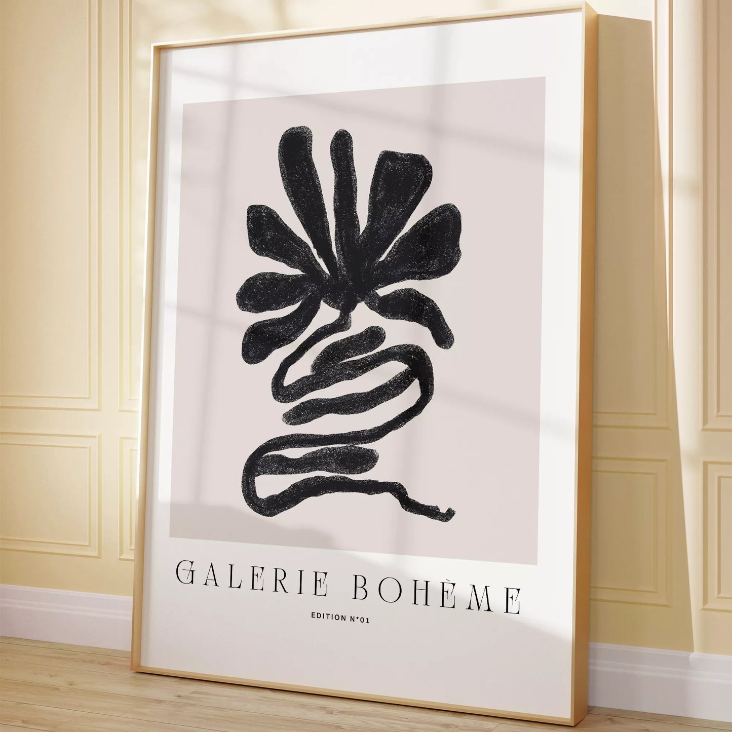 抽象的な黒い花のようなデザインのモダンなアートポスター