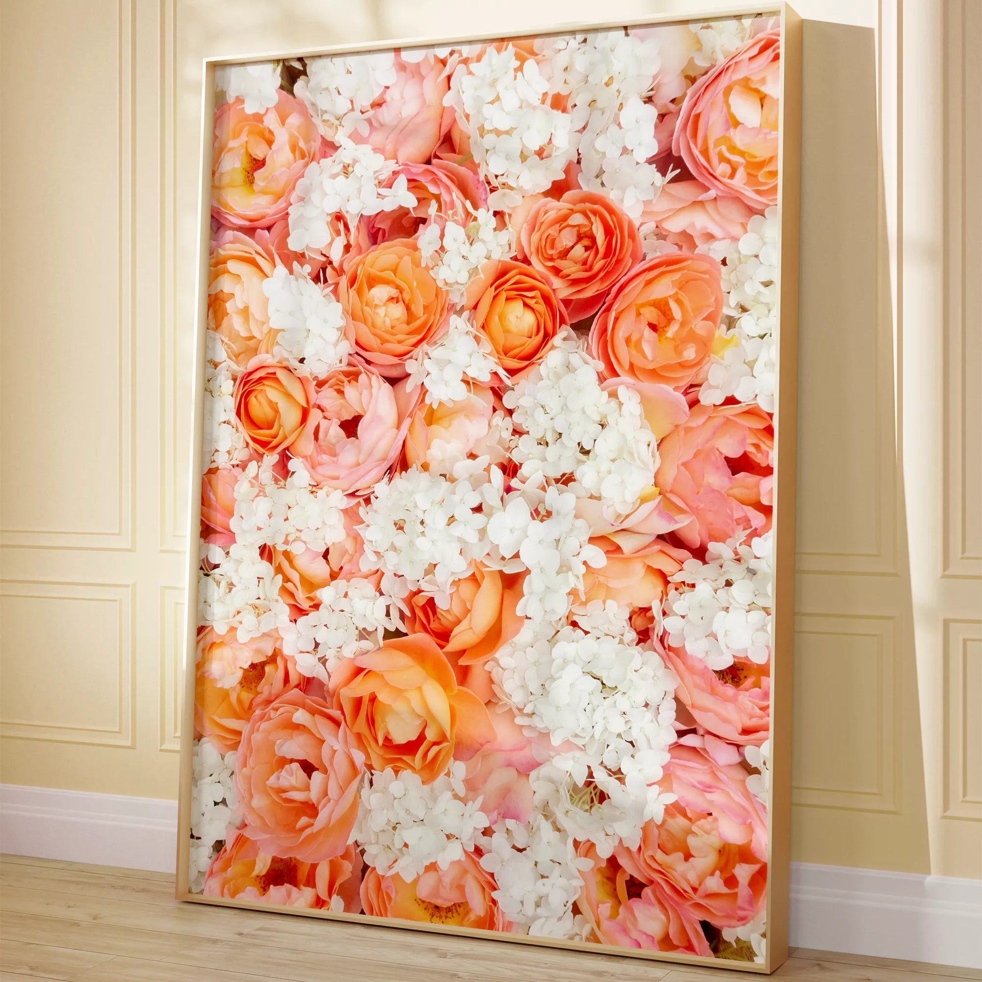 サンゴ色のバラと白い紫陽花の優雅な花束アートプリント