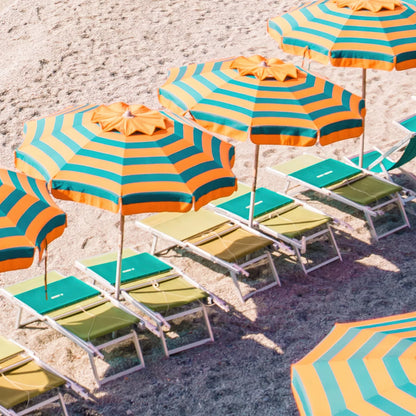 地中海ターコイズ海とカラフル傘のビーチ風景アートポスター 夏インテリア