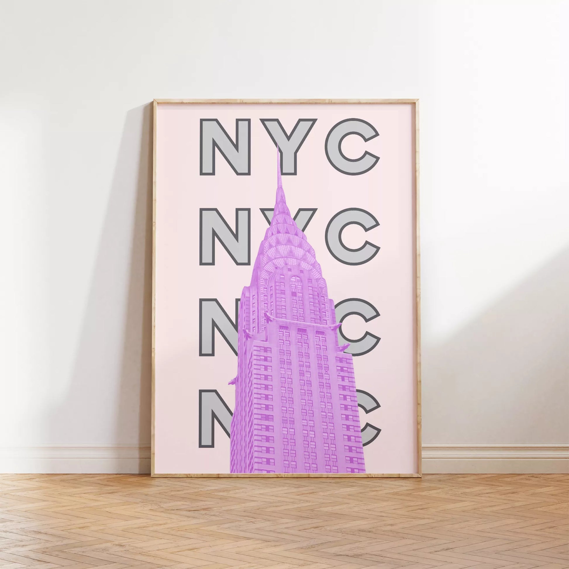 ピンク色のクライスラービルとNYCタイポグラフィーのモダンアート
