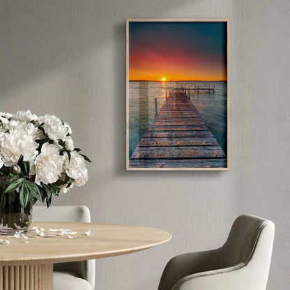 夕日が映える桟橋と海の風景アートプリント