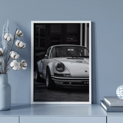 クラシックポルシェ911のモノクロームアート写真、フロント側から撮影
